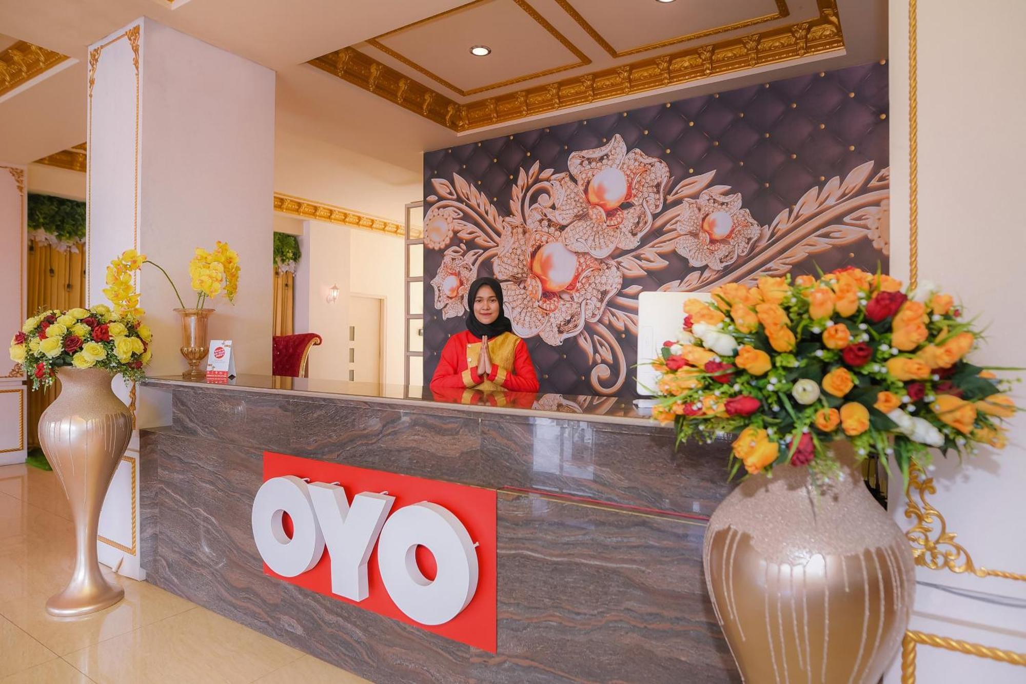 OYO 854 Ub Caisar Hotel Banda Aceh Exterior foto